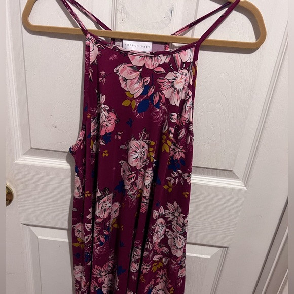 Woman’s dress size L - Picture 2 of 5